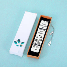 Load image into Gallery viewer, Retirement Gifts for Women Men 2024 Best Retirement Gifts for Mom Grandmom Friends Teacher Retirement Gifts for Women Men Happy Retirement Enjoy the Next Chapter Bookmark Christams Gifts for Women Men