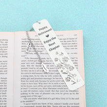 Load image into Gallery viewer, Retirement Gifts for Women Men 2024 Best Retirement Gifts for Mom Grandmom Friends Teacher Retirement Gifts for Women Men Happy Retirement Enjoy the Next Chapter Bookmark Christams Gifts for Women Men
