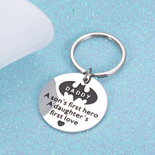 Load image into Gallery viewer, Dad Birthday Keychain Gifts from Son Daughter to Daddy Father Christmas Valentine Gift for Stepdad New Dad to Be Husband from Kids Stepdaughter Wife Father of The Bride Wedding Presents Men Him