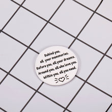 Load image into Gallery viewer, Pocket Hug Token for Son Daughter from Mom Dad Inspirational Gifts for Him Her Best Friend Teen Boy Girl Double-Sided Class of 2022 Graduation Birthday Christmas Gift Women Men